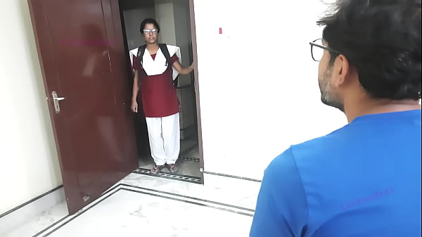 Cerita Panas: Gadis Bengali Polos Digilir Orang Asing – Kisah Sex Hindi