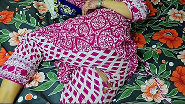 Ibu Tiri Celana Robek, Anak Tiri Ngewe Memeknya Sampai Pantat Bundar Goyang