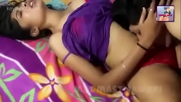 Desi Cewek India, Siap Digoyang Bibir Merahnya Yang Basah
