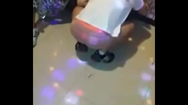 [video Korea] Di Karaoke, Celana Dalam Disibakin – Video Korea – Situs Colmek