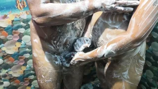 Bath Romance With Hand Job And Lip Lock