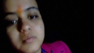 Bhojpuri Cewek Paling Horny Colmek Pake Jari Mehandi, Video Mms-nya Bocor