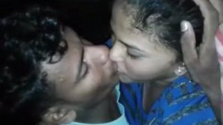 Video Cepat Mesum Tetangga Muda India, Nafsu Menggoda Di Kamar.