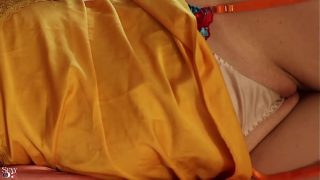 2219 (03) – Cewek Prancis Nakal, Pake Lingerie Satin Seksi (bra, Thong, Garter Belt), Heels Dan Stocking, Jilat-jilat Lubang, Jilat Bola, Gaya Doggy, Omongan Kotor Bikin Makin Panas.