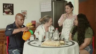 Rumah Bissual – Suami Dijadiin Tanduk, Mama Mesum, Pembantu Ngebor Semua | Emme White, Alessandra Maia, Agatha Ludovino, Capoeira.