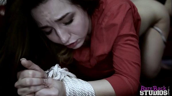 Bambi Brooks Ngentot Anak Tiri Sendiri Sampai Meringis