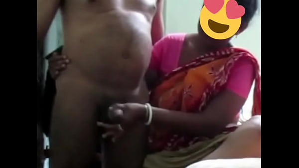Desi Tante Coli Pakai Tangan Sampe Crot