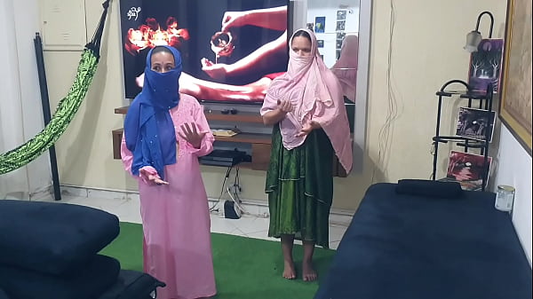 Setelah Pijat Tantra, Sodorkan Anak Dara Desi Yang Masih Perawan.