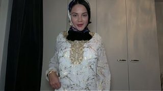 Pov – Ngewein Adik Tiri Muslimah Berhijab, Romantis Tapi Bejat