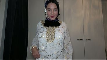 Pov – Ngewein Adik Tiri Muslimah Berhijab, Romantis Tapi Bejat