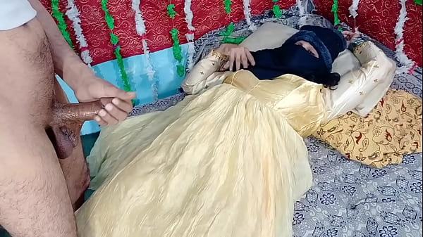 Bini Desi Kuning Lagi Digenjot Kontol Gede Sampai Muncrat Di Xvideos India