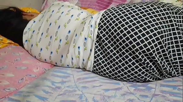 Desi Ibu Rumah Tangga Nikmatin Nge**k
