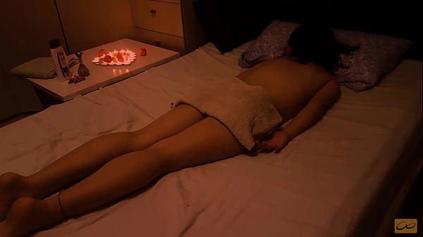 Pijat Erotis Berubah Jadi Ngewe Bikin Aku Crot – Nuru Thai Orgasme Nggak Ada Habisnya