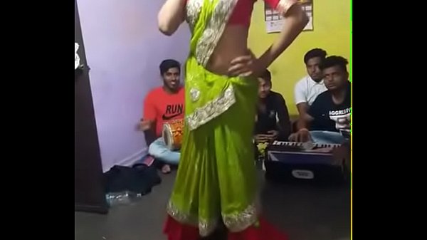 Desi Bhabhi Lagi Ngajak Main, Siap-siap Panas Dingin