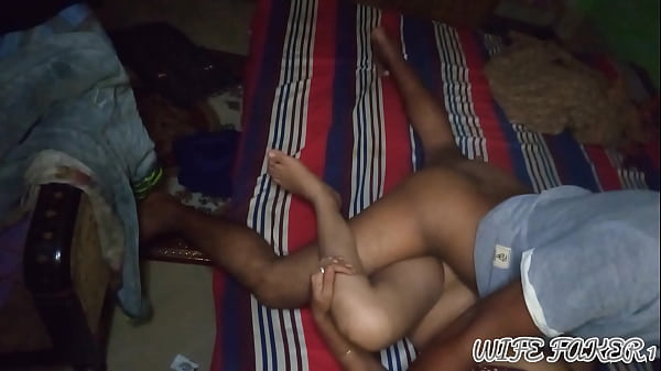Gadis Desi Dan Cowoknya, Siap Bikin Malam Makin Panas Dengan Tubuh Basah Kuyup Dan Desahan Nakal.