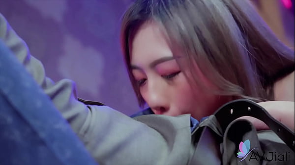 Cewek Cina Seksi Lin Siyu Lagi Ngewe Sambil Ngentot Keras Banget.
