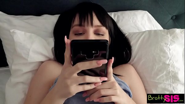 Temen Kos Nemu Foto Kontol, Akhirnya Ngewe Sampai Mampus