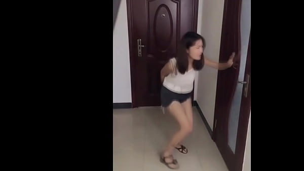 Cewek Cina Nahan Kencing Sampai Nyesek, Ingin Pipis Tapi Nahan Nikmat Banget