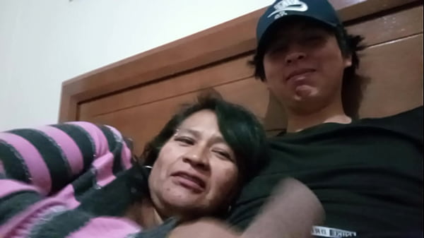 Nikmatin Bareng Mertua, Panasnya Bikin Merem Melek.