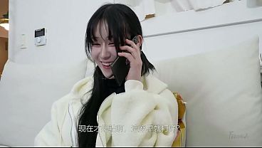 Korea – Cewek Ngendon Sendiri Yang Jebak Tukang Servis Di Antara Pahanya Yang Menggoda