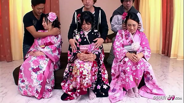 Pesta Ngewe Jepang Langka, Tiga Abg Jav Imut Dengan Bulu Anget Di Selangkangan