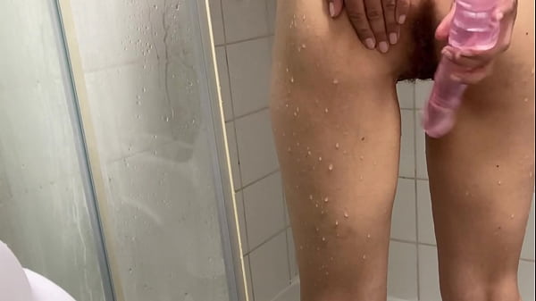 Ngentot Di Kamar Mandi Pas Lebaran, Pake Dildo Gede, Bikin Cewek Arab Amatir Crot Sendiri.