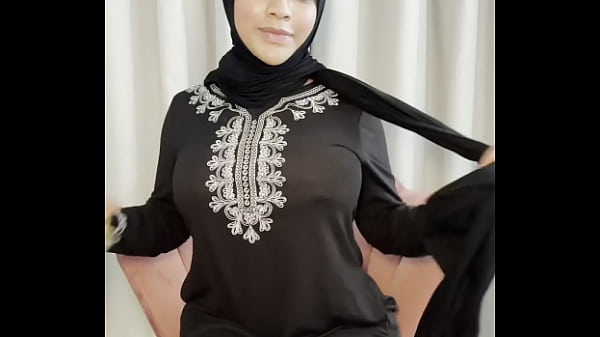 Yasmina Khan Colok Memek Pakai Dildo Pas Puasa, Nafsu Menggebu-nggak Sabar Buka