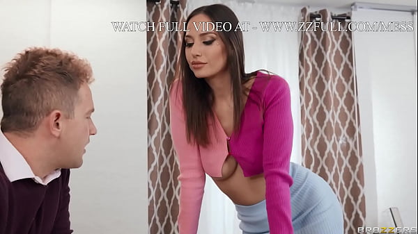 Tonton Penuh Adegan Menggoda Si Kakak Tiri Montok Desiree Dulce Di Brazzers Dari Www.zzfull.com/mess, Bikin Ngilu Dan Pengen