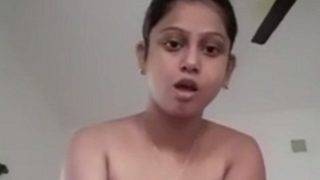Colokan Bantal India, Ngocok Sampai Muncrat