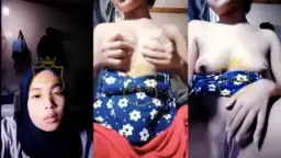 Putri Ukhti Buka Hijab, Pamerin Memek Sama Toket Basah.