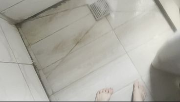 Aku Nemuin Dildo Di Kamar Ibu Tiri Arabku Dan Bikin Dia Ngerasain Kontol Beneran.