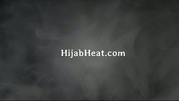 Gadis Arab Ketat Dihajar Bertubi-tubi Di Kantor