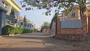 Mom Arab Ngoceh Memek Di Luar Rumah Dekat Jalan, Bikin Gila