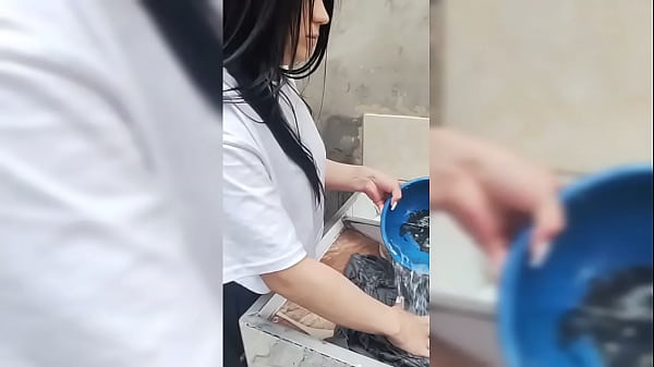 Membujuk Sepupu Tiri Untuk Bercinta Dengan Cara Yang Menggoda Dan Panas
