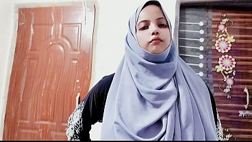 Desi Ibu Tiri Hijab Nafsu, Ngentot Sama Anak Tiri Di Ranjang.