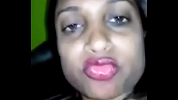 Bikin Desi Bhabi Makin Keringetan, Bajunya Basah Kuyup, Minta Digituin Dari Belakang.