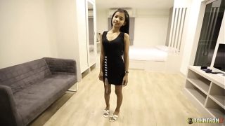 Johntronx – Cewek Thailand Langsing Pedes Nih, Nikmatin Banget Kontol Gue Di Dalam