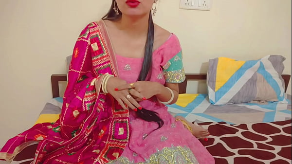 Sara Bhabhi Lagi Ngentot Sambil Ngerasain Kontol Masuk Ke Lubang Pantatnya, Nikmatin Suara Hindi-nya.